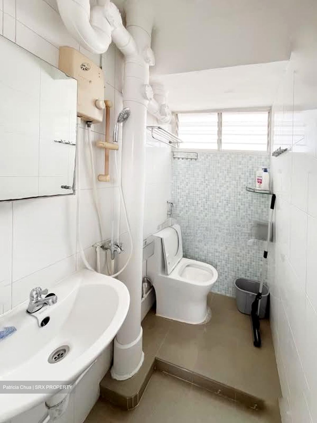 Bedok North Road (Bedok),  #564194111